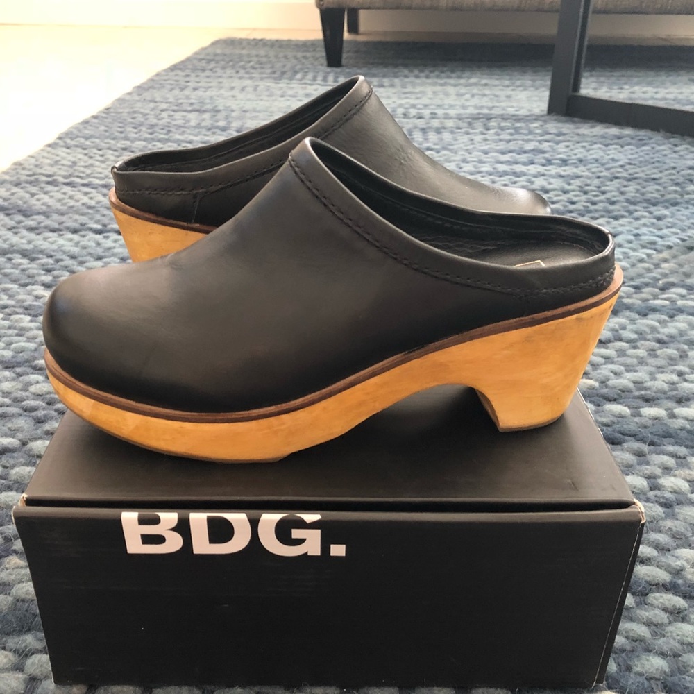 BDG leather clogs, black, size 7